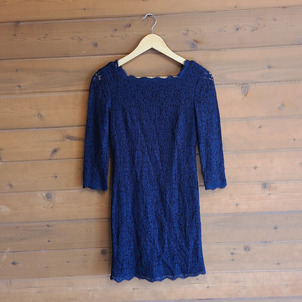 Adrianna Papell Evening Navy Blue Scallop Lace Dress 8P Zip Back Formal Mini - Picture 2 of 5